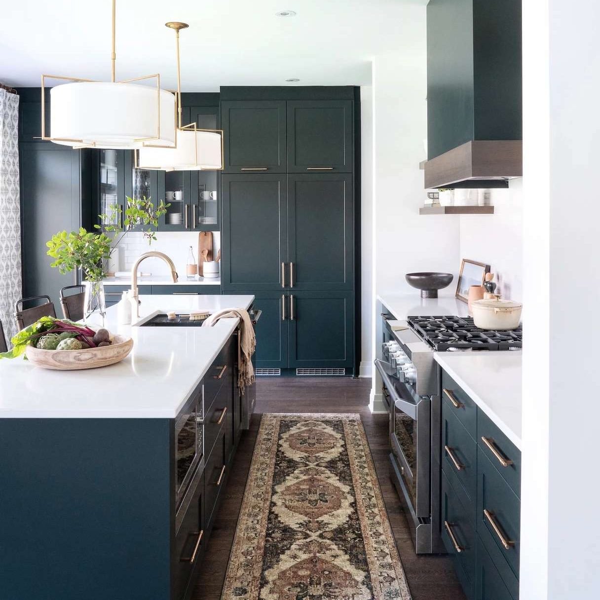 painted-kitchen-cabinet-circle-df15ef6049f7049aa6ab3d825244ab11-p4zo3lq09ftw